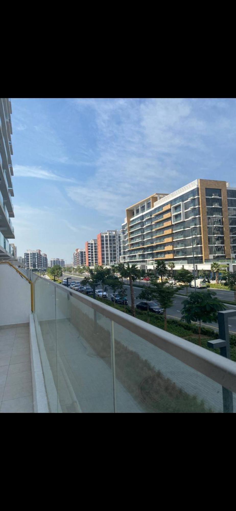 Apartment Azizi Riviera