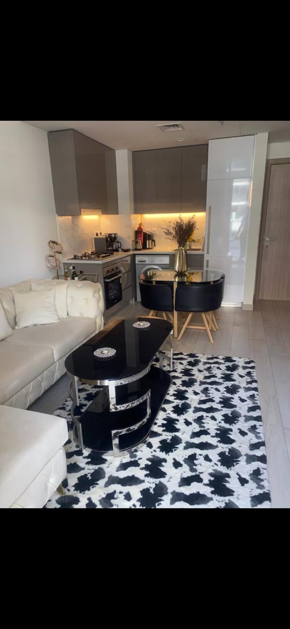 Apartment Azizi Riviera *